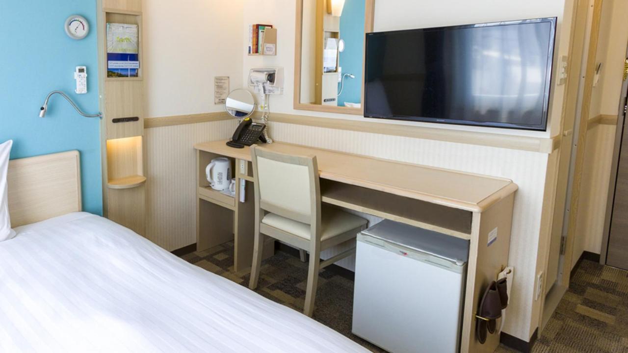 Toyoko Inn Nishi Funabashi Baraki Inter Ichikawa Dış mekan fotoğraf